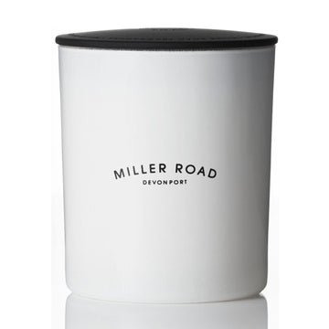 White Luxury Candle - Coconut & Lime
