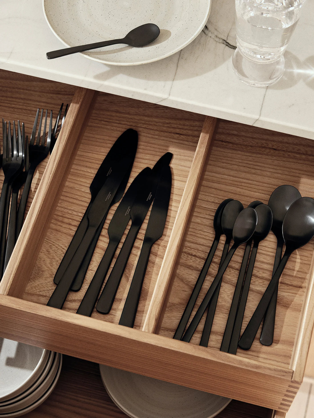 Broste Cutlery Hune Set S/16 Matt Black