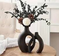 Twisted Vase - Black